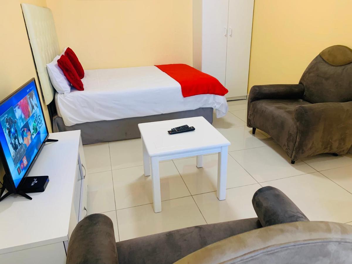 Mowetu Guest House كيب تاون المظهر الخارجي الصورة