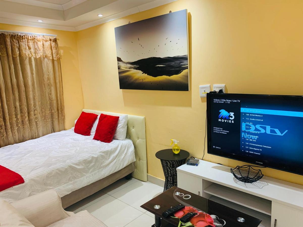 Mowetu Guest House كيب تاون المظهر الخارجي الصورة