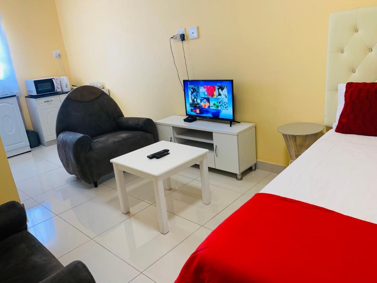 Mowetu Guest House كيب تاون المظهر الخارجي الصورة