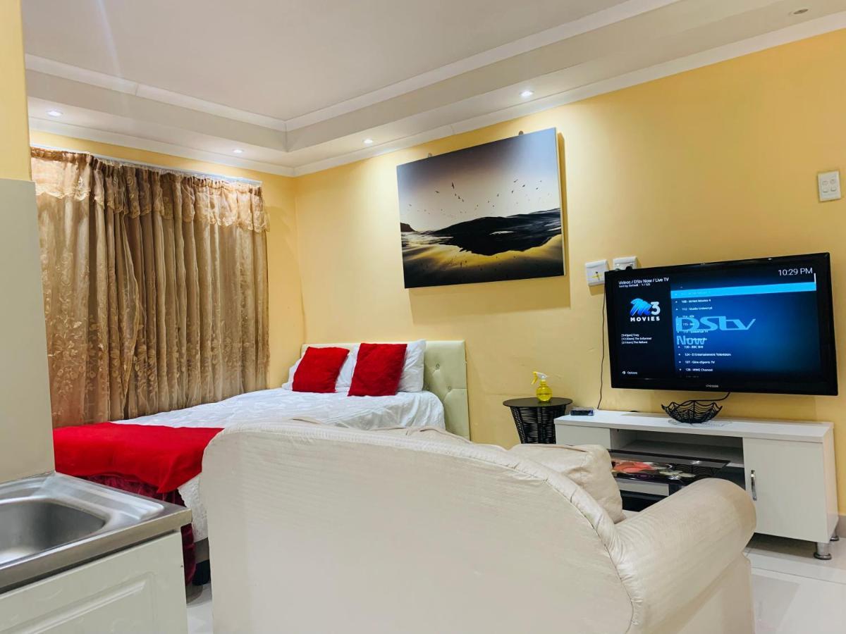 Mowetu Guest House كيب تاون المظهر الخارجي الصورة