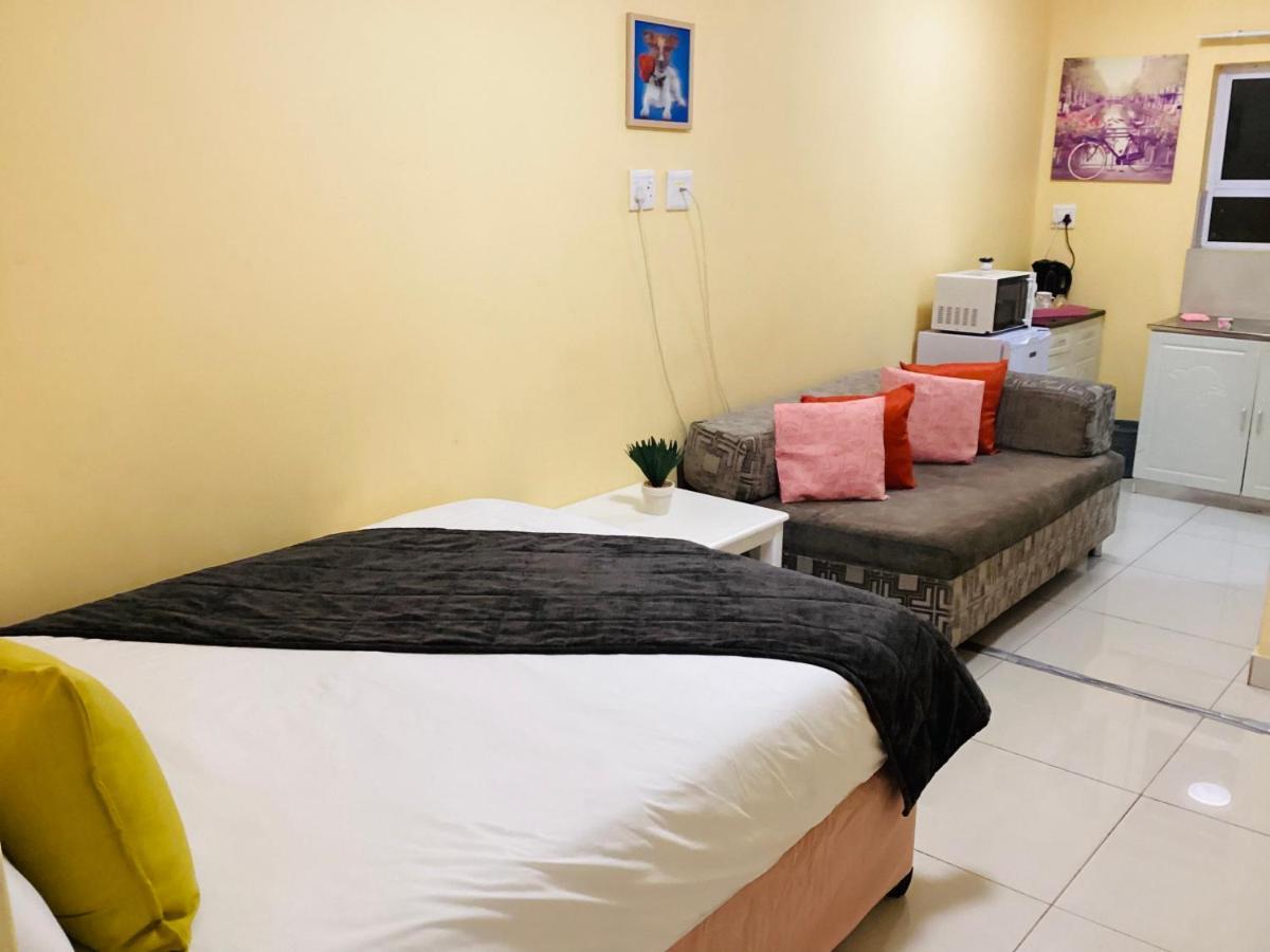 Mowetu Guest House كيب تاون المظهر الخارجي الصورة